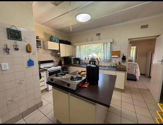 4 BEDROOM HOUSE FOR SALE IN FLORIDA PARK